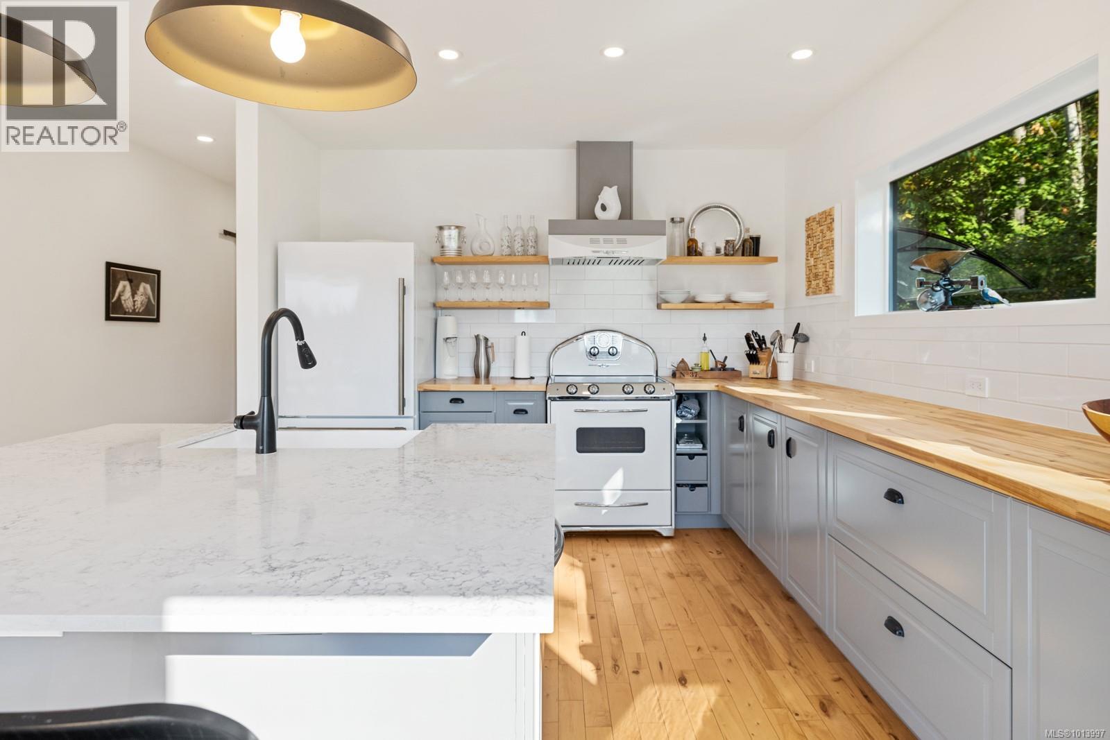 1784 Vee Rd, Cowichan Bay, British Columbia  V0R 1N1 - Photo 15 - 1013997