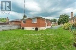 19 Tordale Crescent, Toronto, Ontario  M1P 3X4 - Photo 9 - E12571930