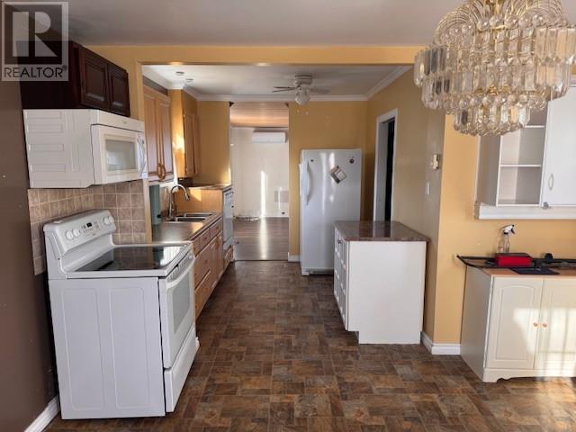 34 Legion Road, Eastport, Newfoundland & Labrador   - Photo 5 - 1292849