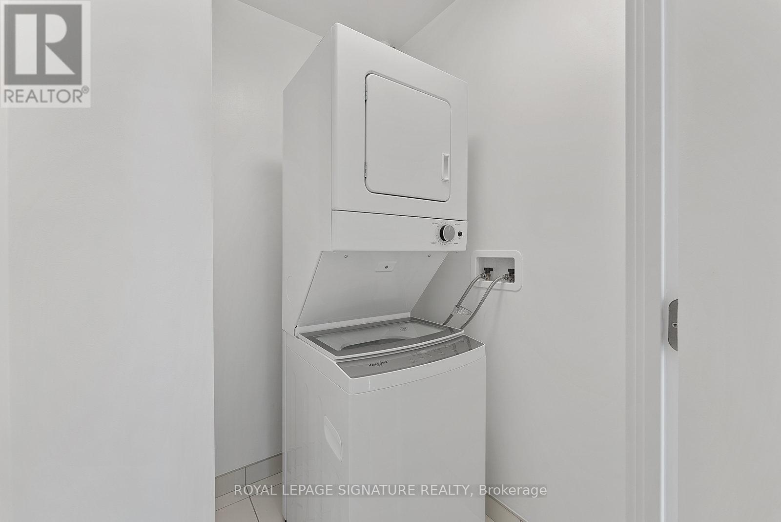 601 - 10 Graphophone Grove, Toronto, Ontario M6H 0E5 - Photo 23 - W12557954