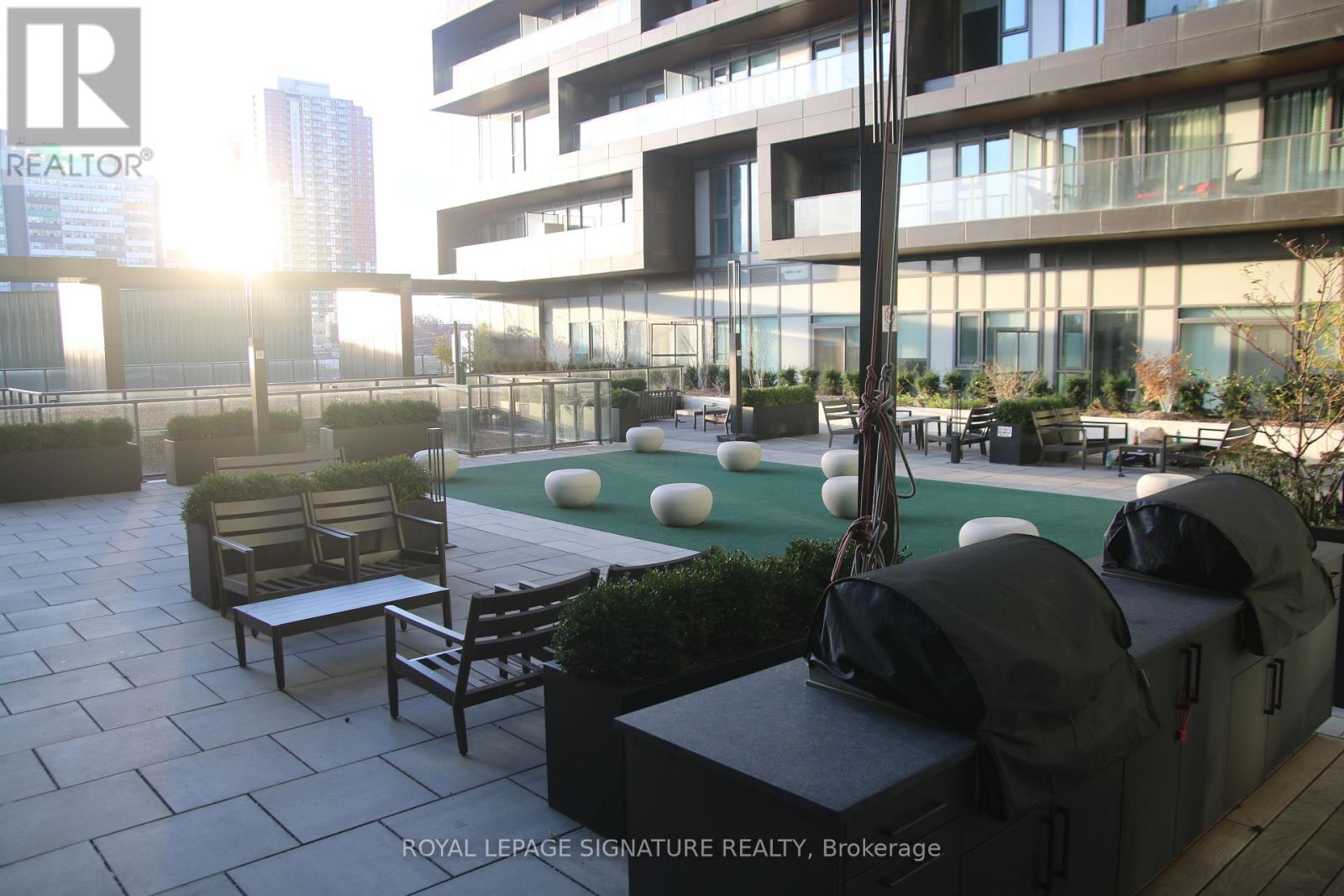 601 - 10 Graphophone Grove, Toronto, Ontario M6H 0E5 - Photo 46 - W12557954