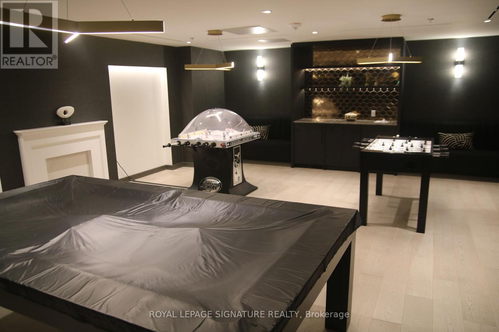 601 - 10 Graphophone Grove, Toronto, Ontario M6H 0E5 - Photo 43 - W12557954