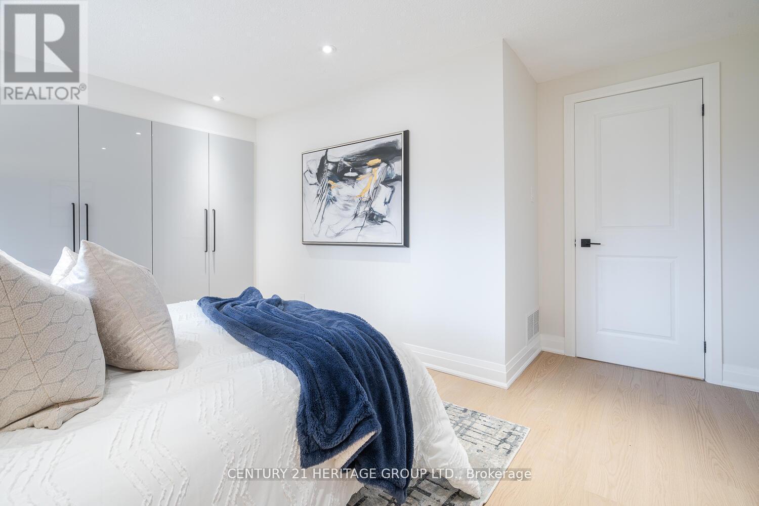 Main - 23 Merrylyn Drive, Richmond Hill, Ontario  L4C 5B1 - Photo 24 - N12571776