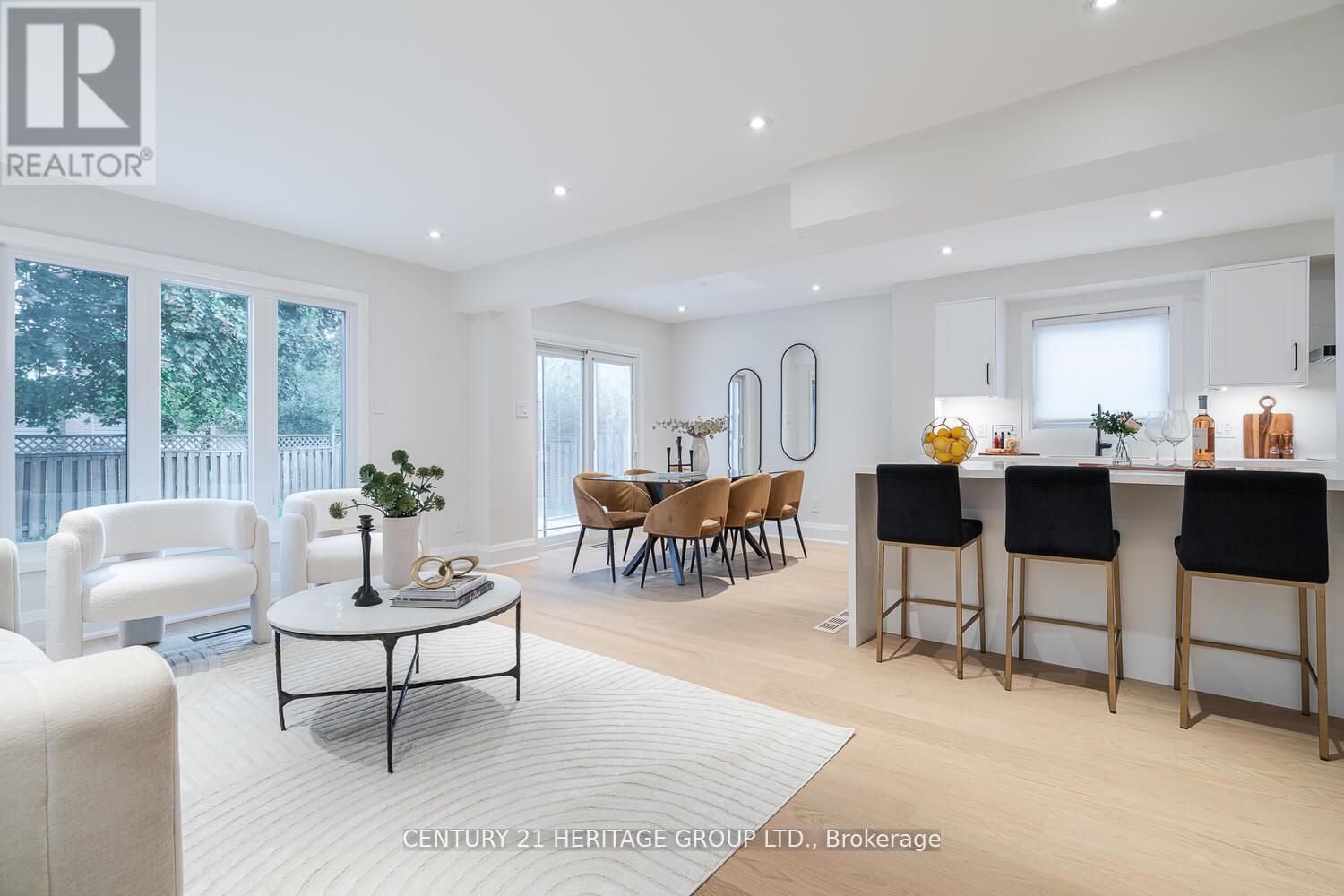 Main - 23 Merrylyn Drive, Richmond Hill, Ontario  L4C 5B1 - Photo 6 - N12571776