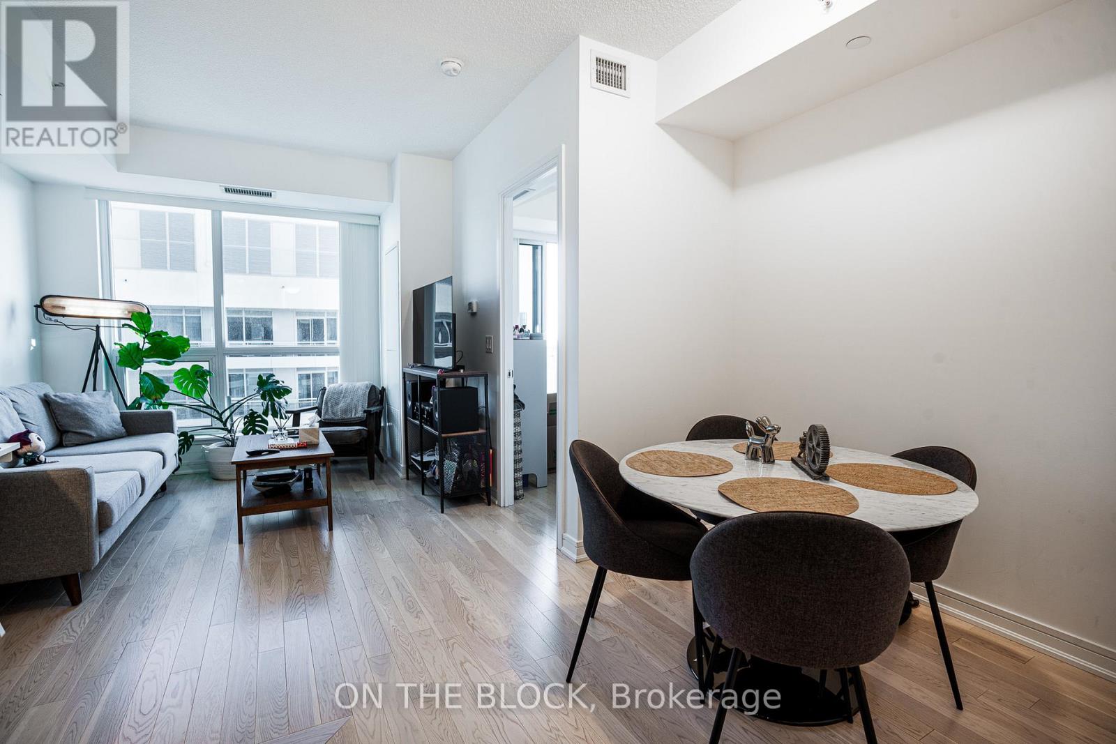 1111 - 9201 Yonge Street, Richmond Hill, Ontario  L4C 1H9 - Photo 14 - N12571798