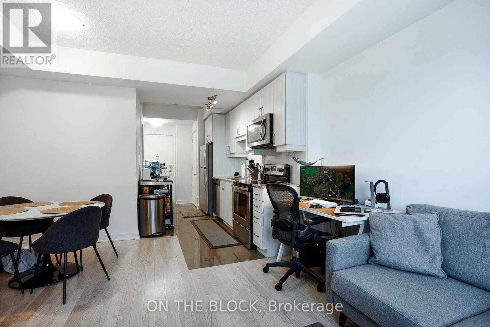 1111 - 9201 Yonge Street, Richmond Hill, Ontario  L4C 1H9 - Photo 15 - N12571798