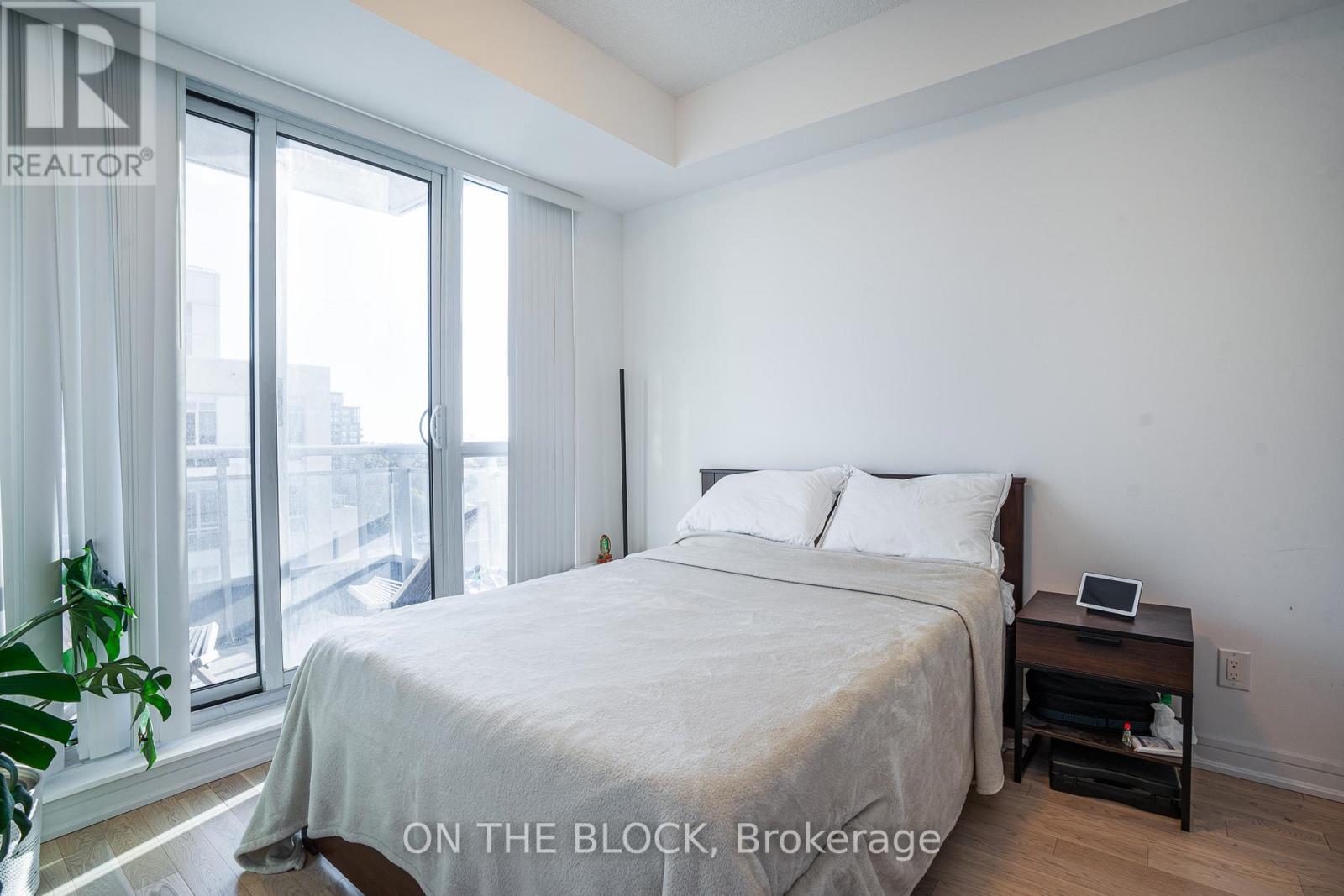 1111 - 9201 Yonge Street, Richmond Hill, Ontario  L4C 1H9 - Photo 16 - N12571798