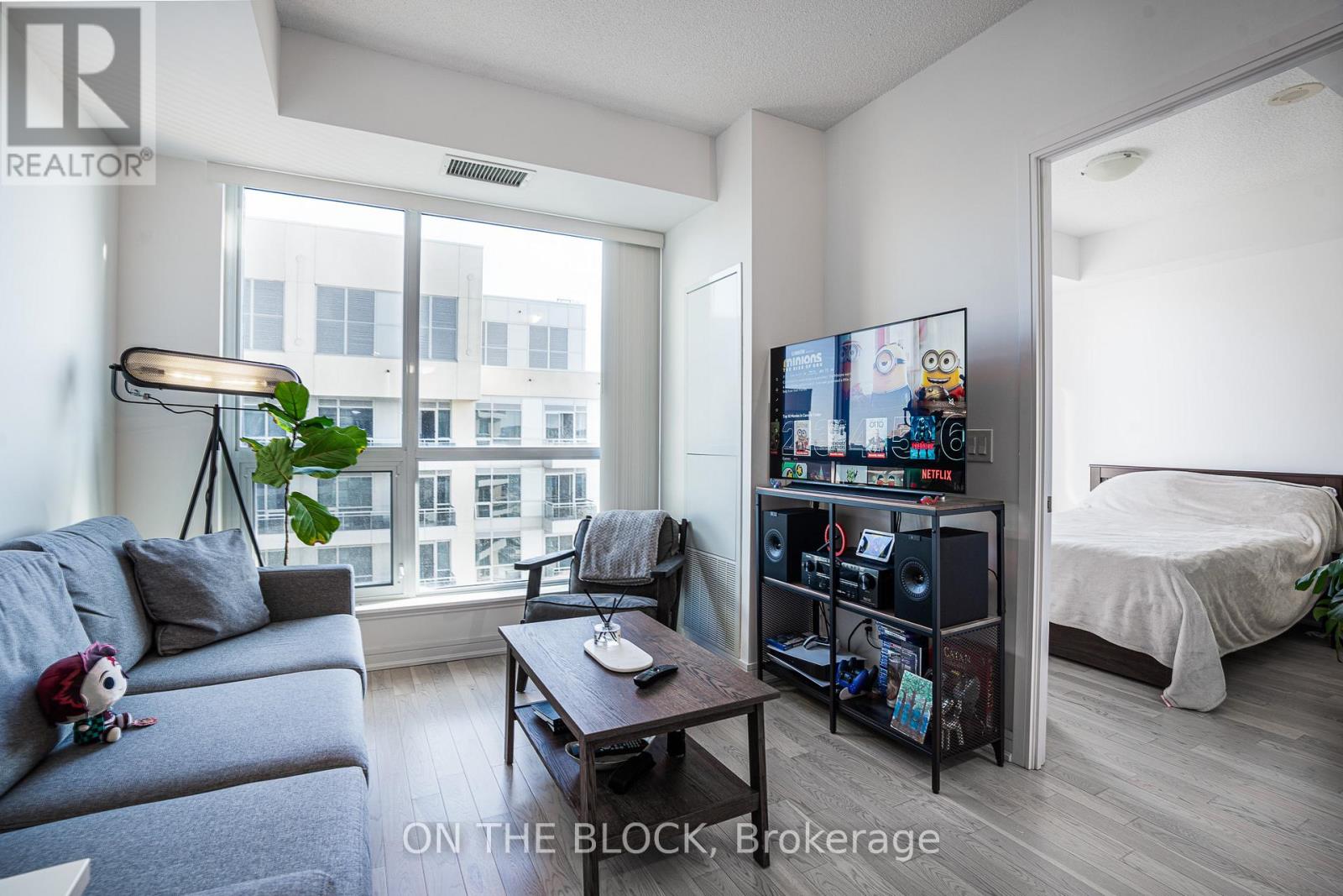 1111 - 9201 Yonge Street, Richmond Hill, Ontario  L4C 1H9 - Photo 9 - N12571798