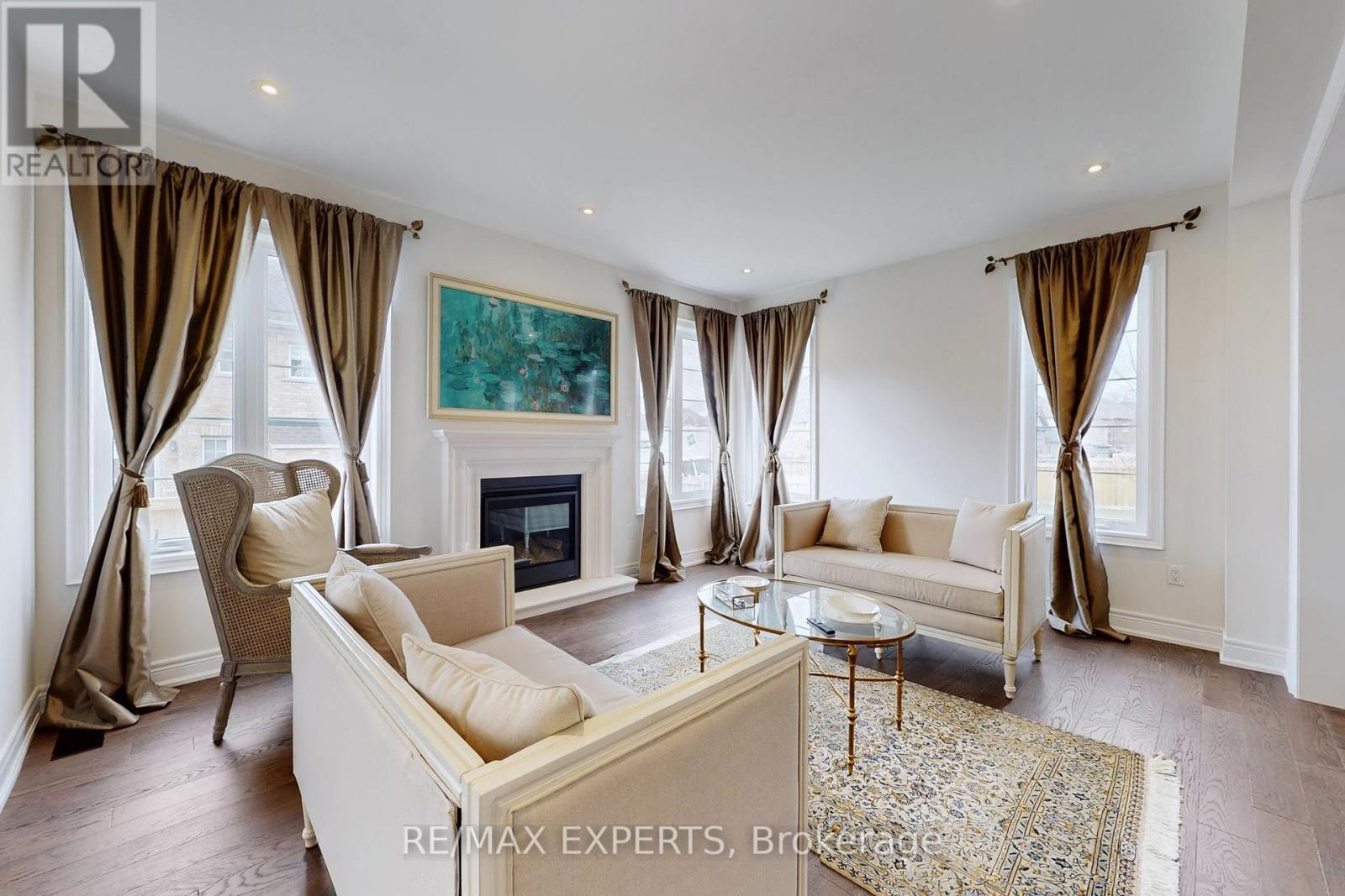 167 Frederick Pearson Street, East Gwillimbury, Ontario  L9N 0Y8 - Photo 4 - N12571830