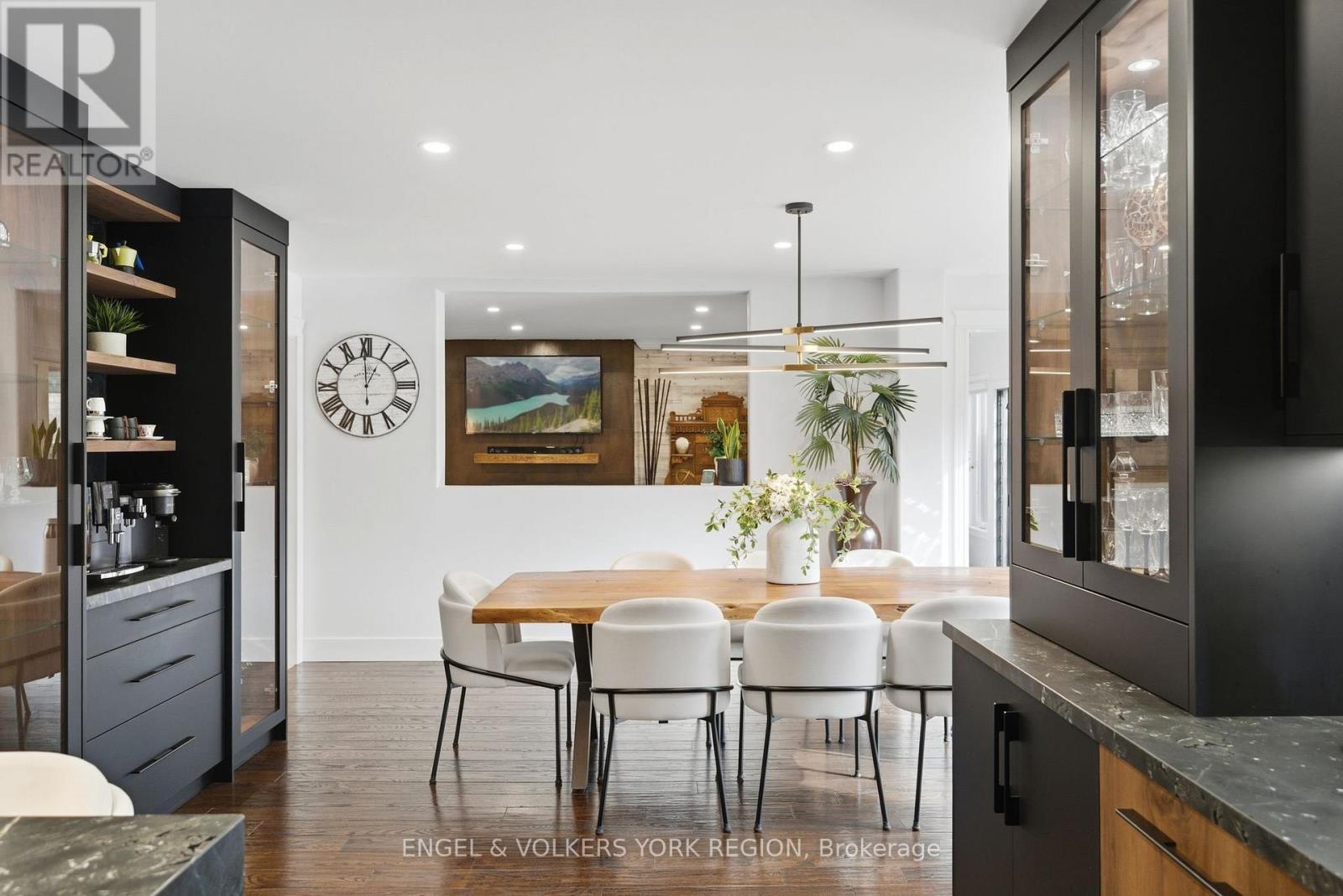 57 Burgosa Court, Vaughan, Ontario  L4L 5C8 - Photo 16 - N12571900