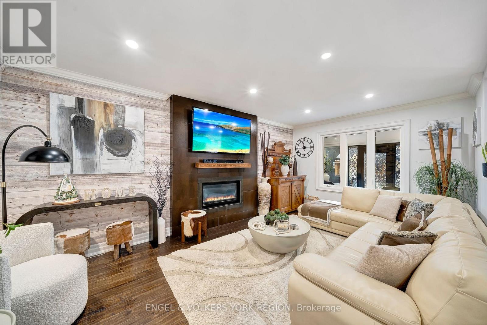 57 Burgosa Court, Vaughan, Ontario  L4L 5C8 - Photo 20 - N12571900