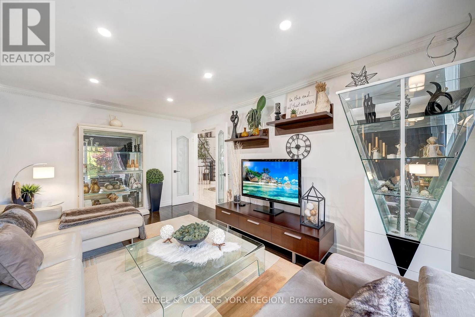 57 Burgosa Court, Vaughan, Ontario  L4L 5C8 - Photo 24 - N12571900