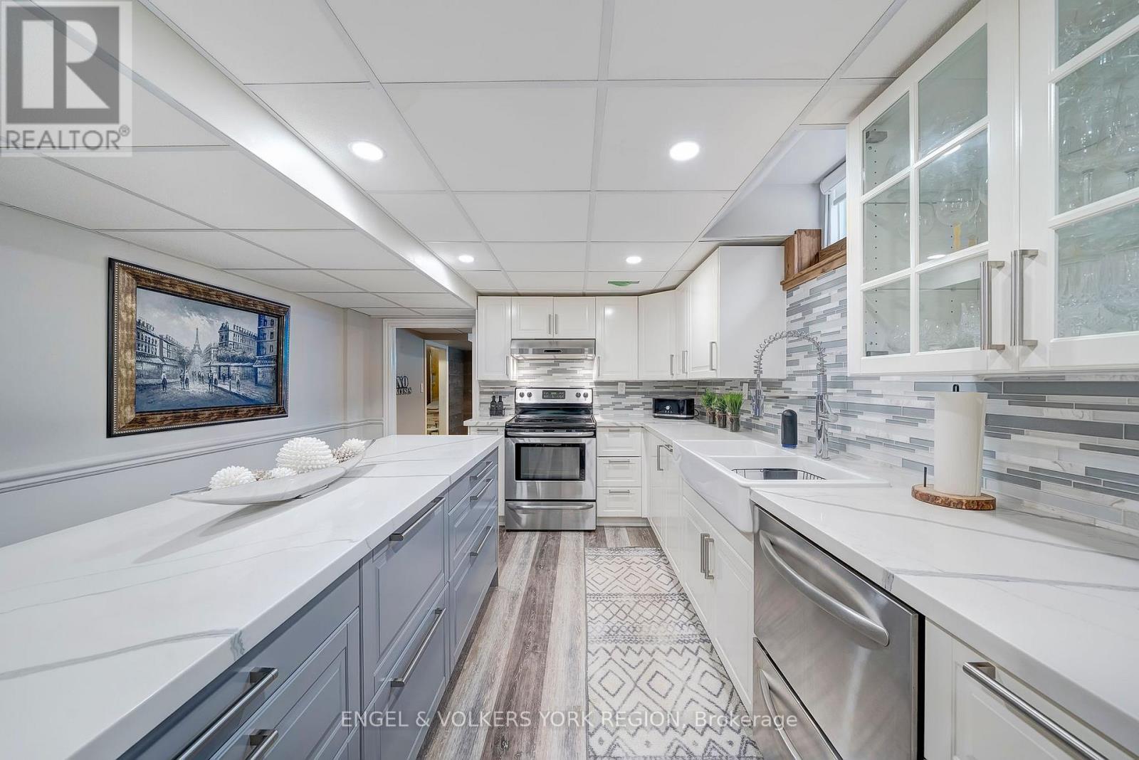 57 Burgosa Court, Vaughan, Ontario  L4L 5C8 - Photo 41 - N12571900