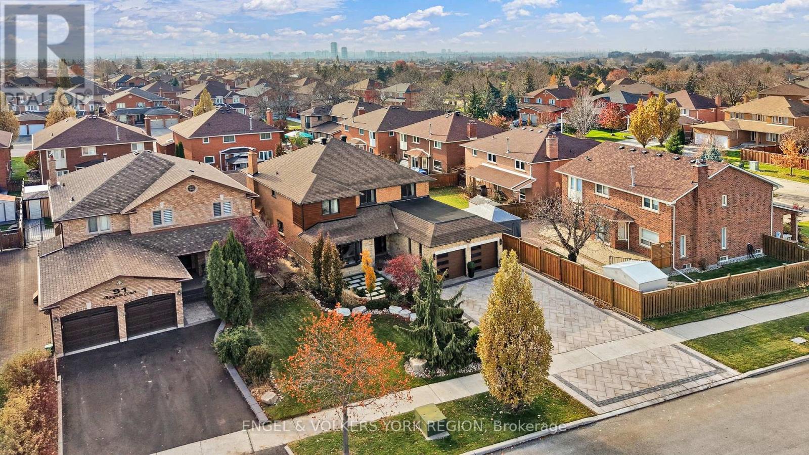 57 Burgosa Court, Vaughan, Ontario  L4L 5C8 - Photo 49 - N12571900