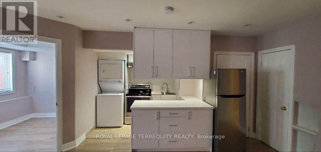 Bsmt - 3 Baffine Court, Richmond Hill, Ontario  L4B 4J6 - Photo 3 - N12571950