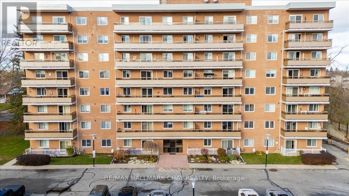 706 - 414 Blake Street, Barrie, Ontario  L4M 5J7 - Photo 2 - S12571896