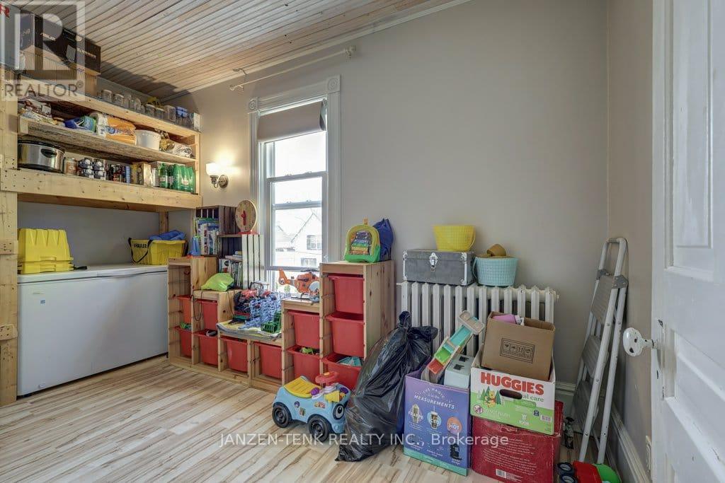 17 Oak Street, Aylmer, Ontario  N5H 1G3 - Photo 25 - X12484159