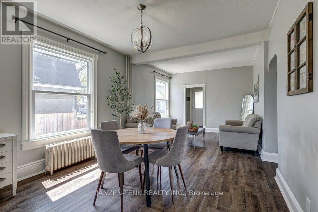 17 Oak Street, Aylmer, Ontario  N5H 1G3 - Photo 6 - X12484159