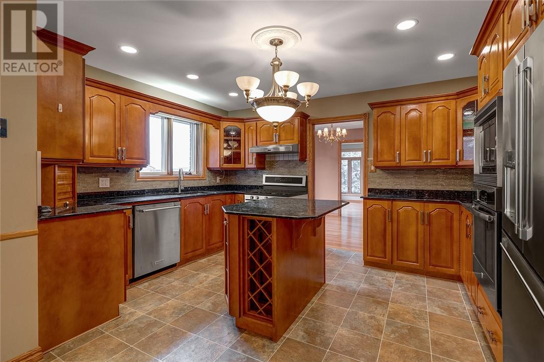 570 Telstar Avenue S, Sudbury, Ontario  P3E 5N2 - Photo 2 - 2125753