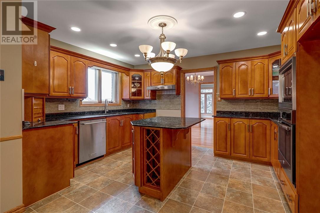 570 Telstar Avenue S, Sudbury, Ontario  P3E 5N2 - Photo 3 - 2125753