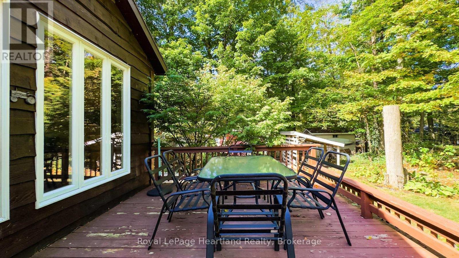 216 Shadywood Crescent, Huron-Kinloss, Ontario  N2Z 2X3 - Photo 38 - X12571982