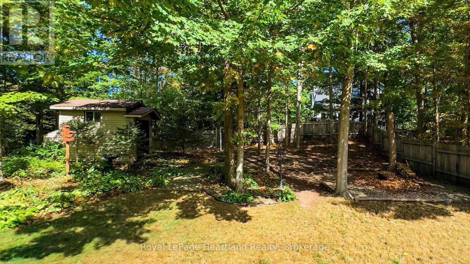 216 Shadywood Crescent, Huron-Kinloss, Ontario  N2Z 2X3 - Photo 39 - X12571982