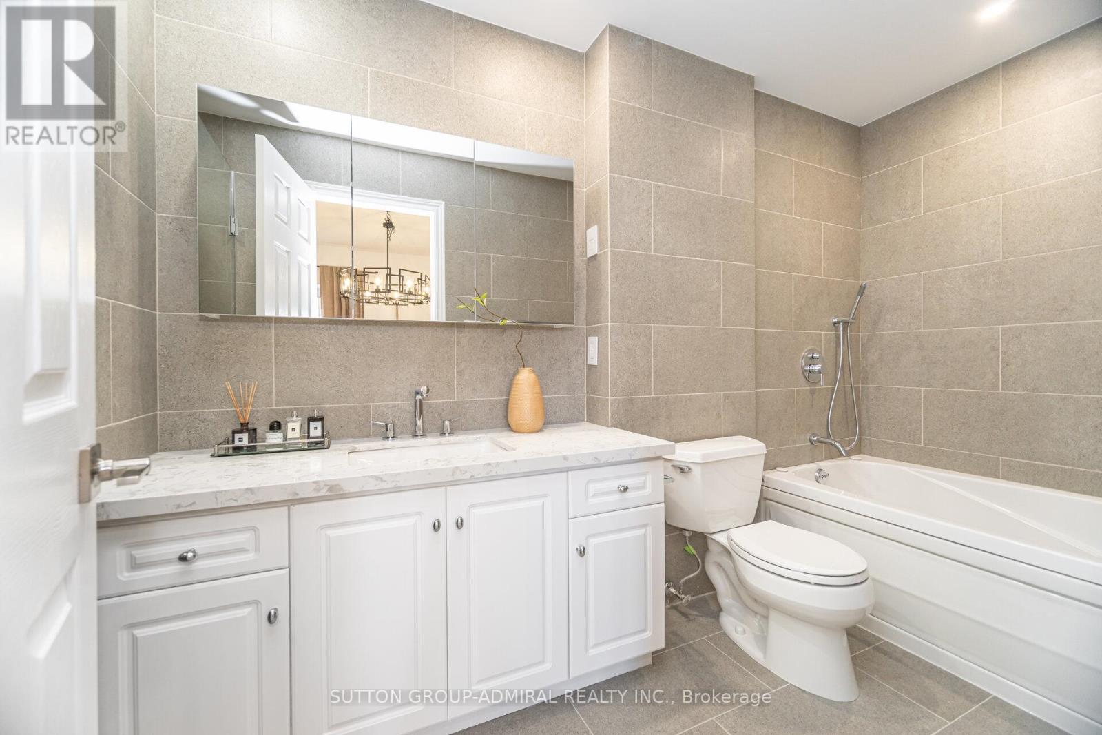 304 - 30 Anglesey Boulevard, Toronto, Ontario  M9A 3B5 - Photo 13 - W12571742