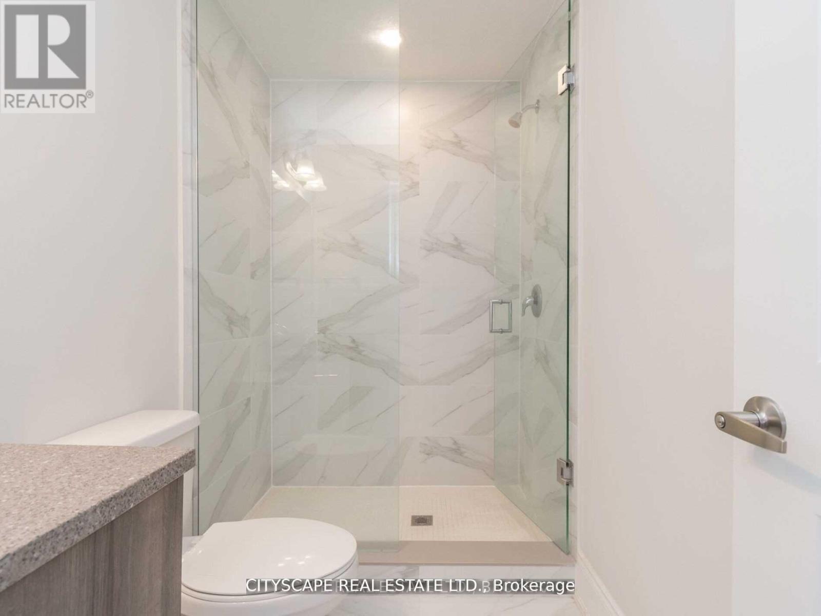 579 Wedgewood Drive, Burlington, Ontario  L7L 0J9 - Photo 22 - W12571764