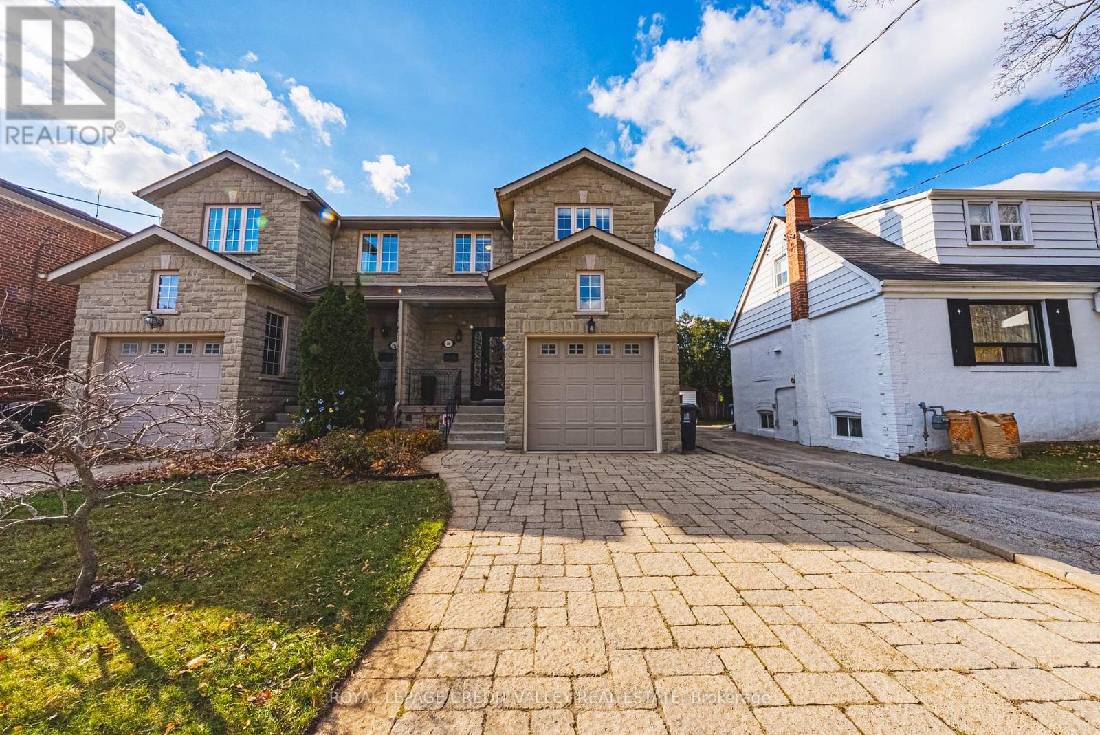 36 LUNNESS ROAD, Toronto, Ontario