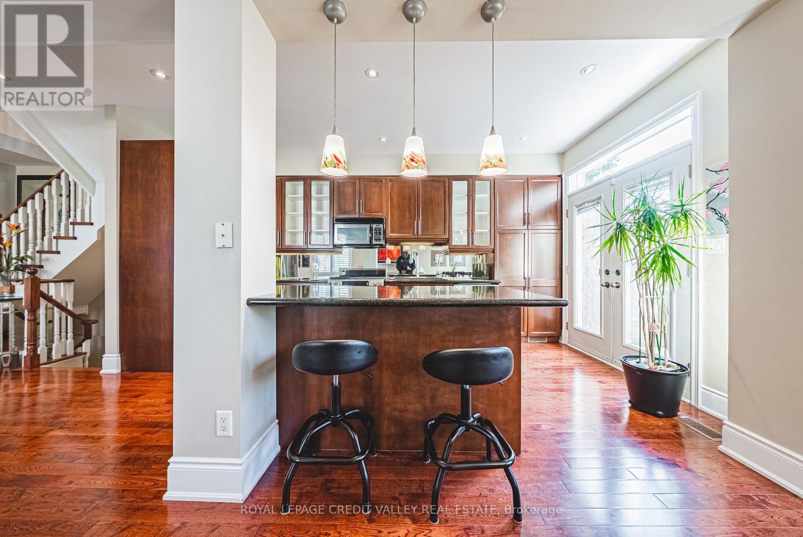 36 Lunness Road, Toronto, Ontario  M8W 4M4 - Photo 13 - W12571788