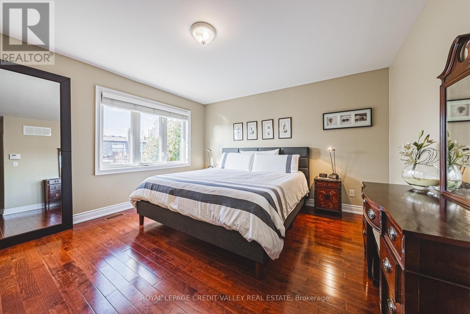 36 Lunness Road, Toronto, Ontario  M8W 4M4 - Photo 28 - W12571788