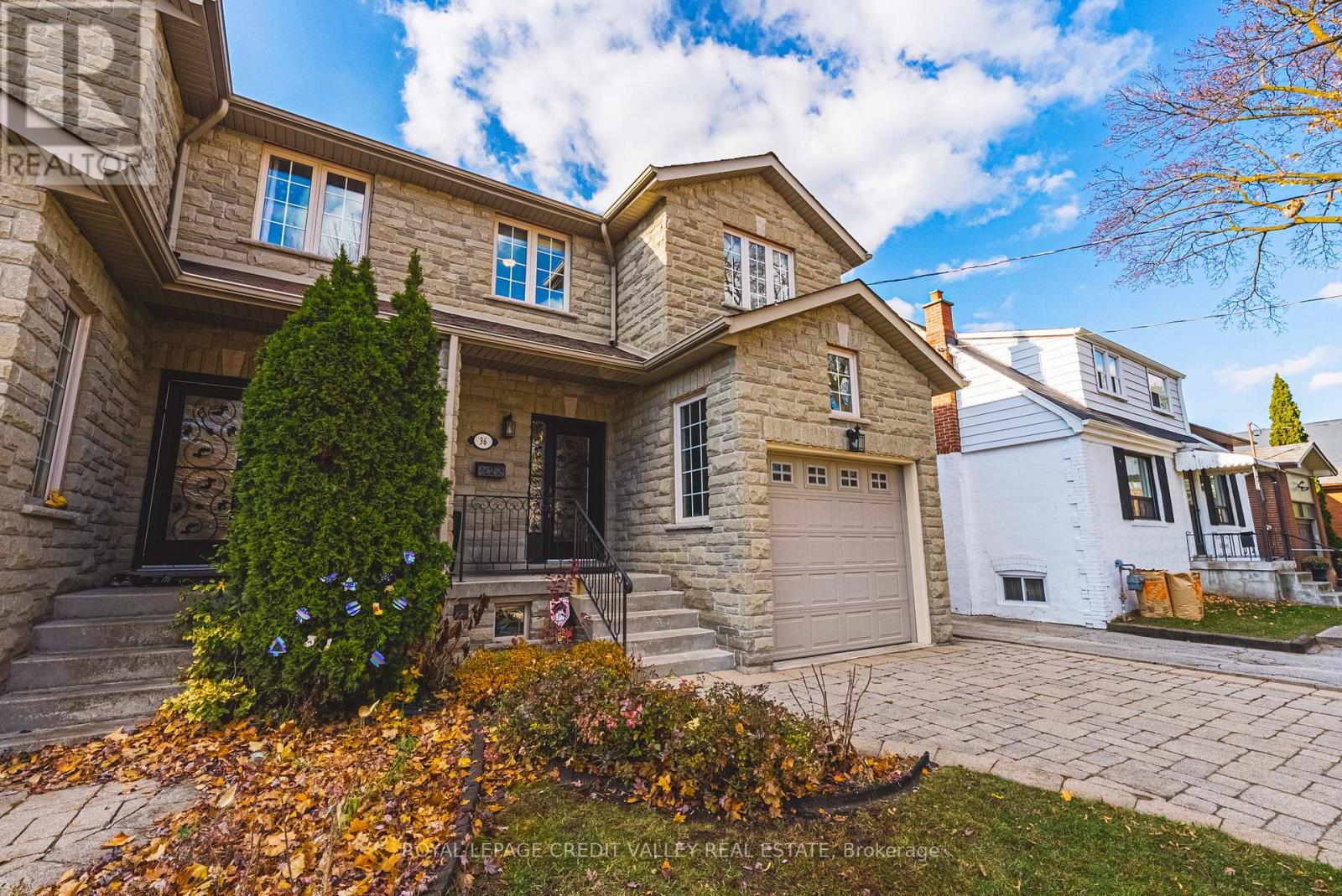 36 Lunness Road, Toronto, Ontario  M8W 4M4 - Photo 3 - W12571788