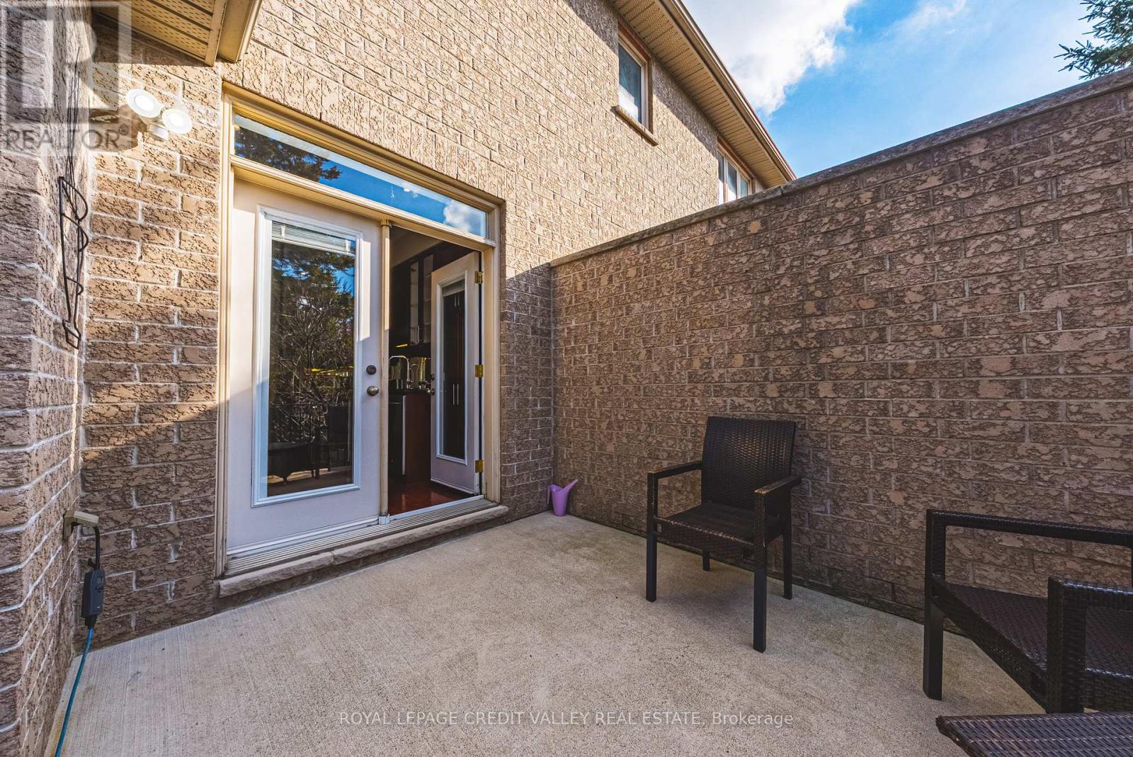 36 Lunness Road, Toronto, Ontario  M8W 4M4 - Photo 43 - W12571788