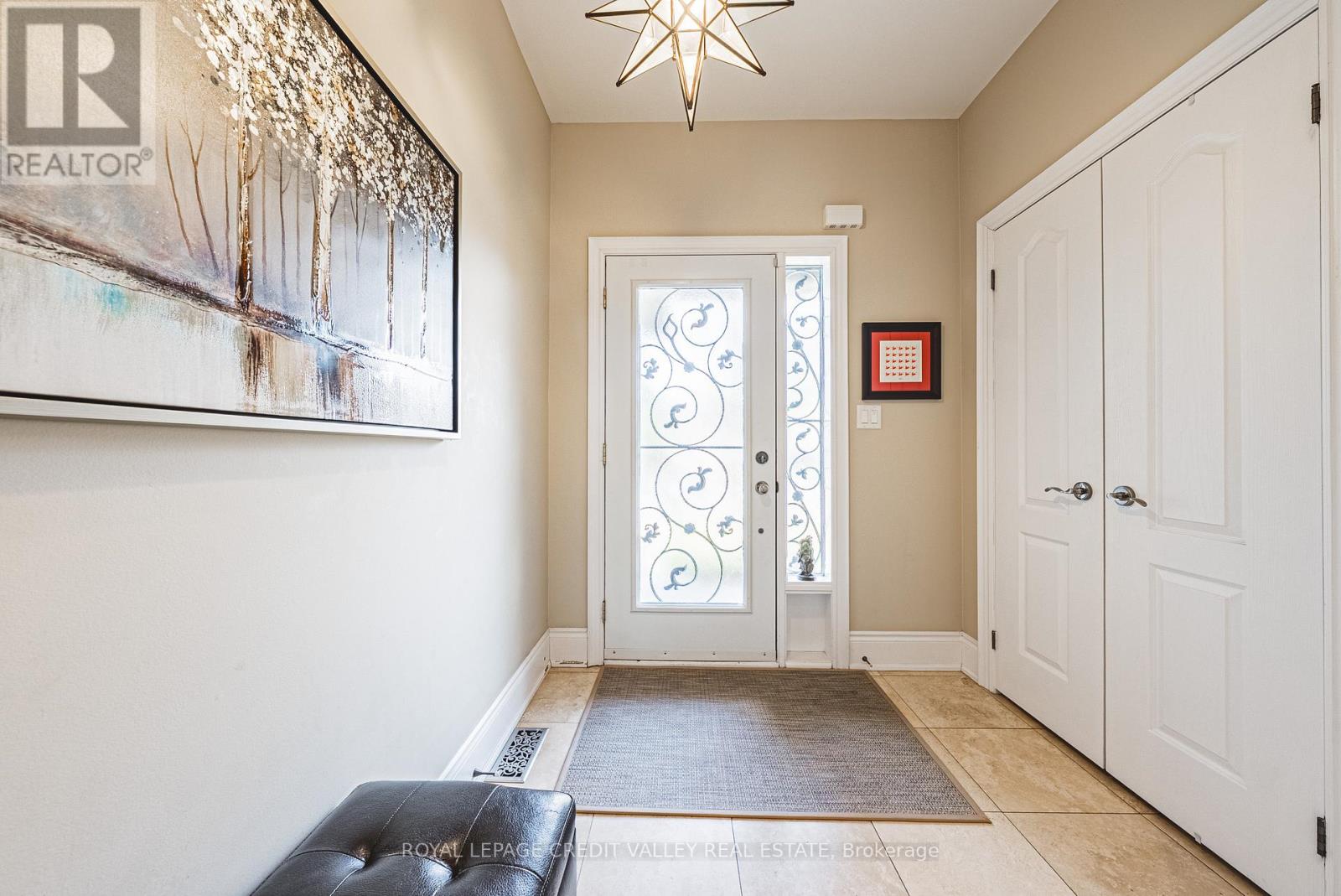 36 Lunness Road, Toronto, Ontario  M8W 4M4 - Photo 7 - W12571788