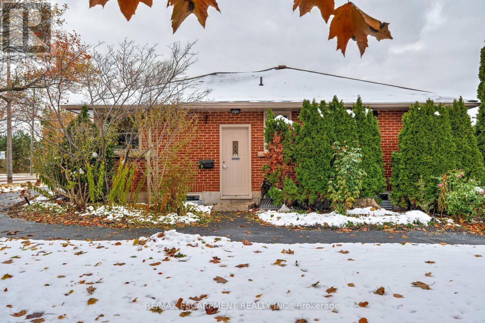 2409 Walker's Line, Burlington, Ontario  L7M 4K1 - Photo 10 - W12571806