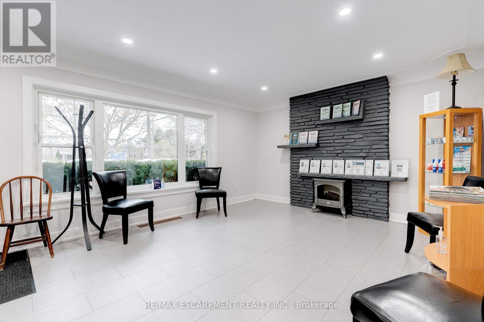 2409 Walker's Line, Burlington, Ontario  L7M 4K1 - Photo 17 - W12571806