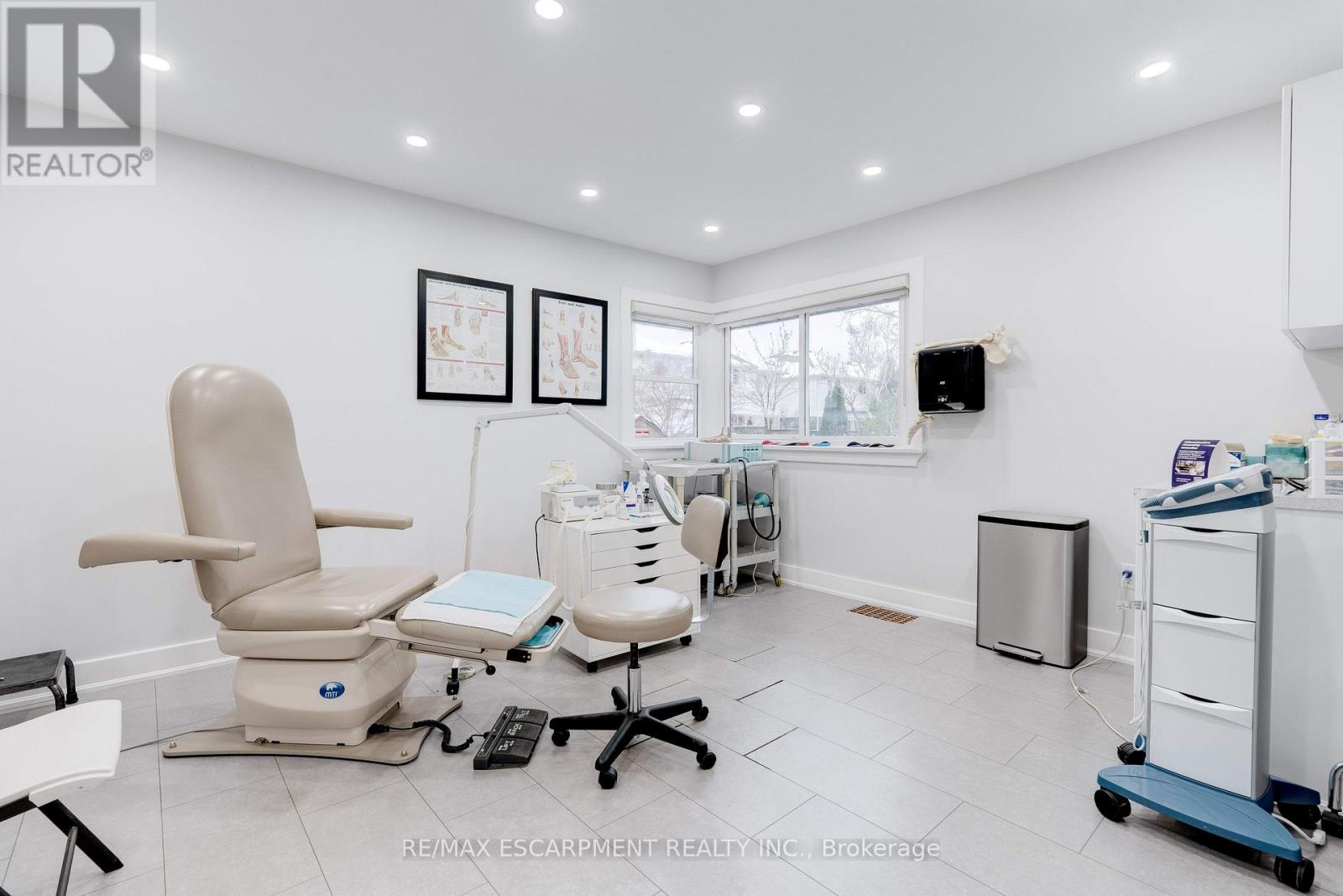 2409 Walker's Line, Burlington, Ontario  L7M 4K1 - Photo 21 - W12571806