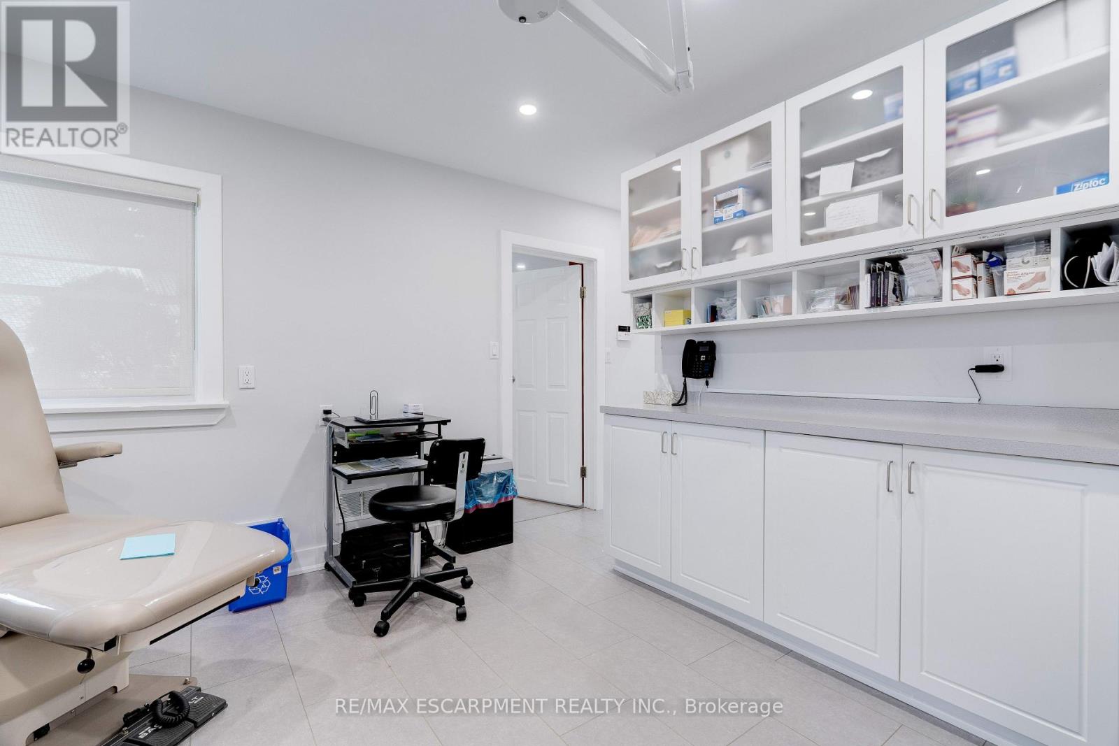 2409 Walker's Line, Burlington, Ontario  L7M 4K1 - Photo 29 - W12571806