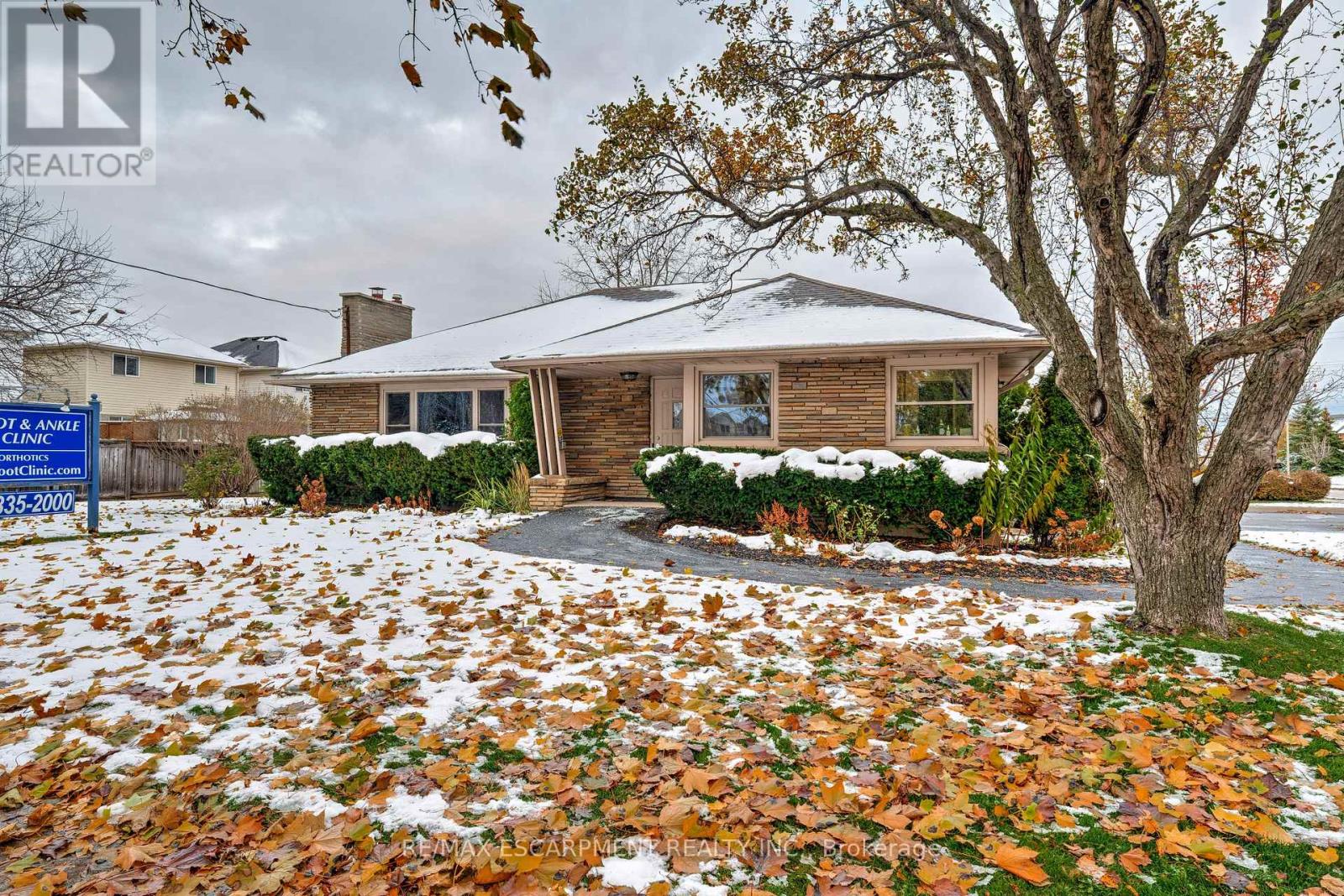 2409 Walker's Line, Burlington, Ontario  L7M 4K1 - Photo 6 - W12571806