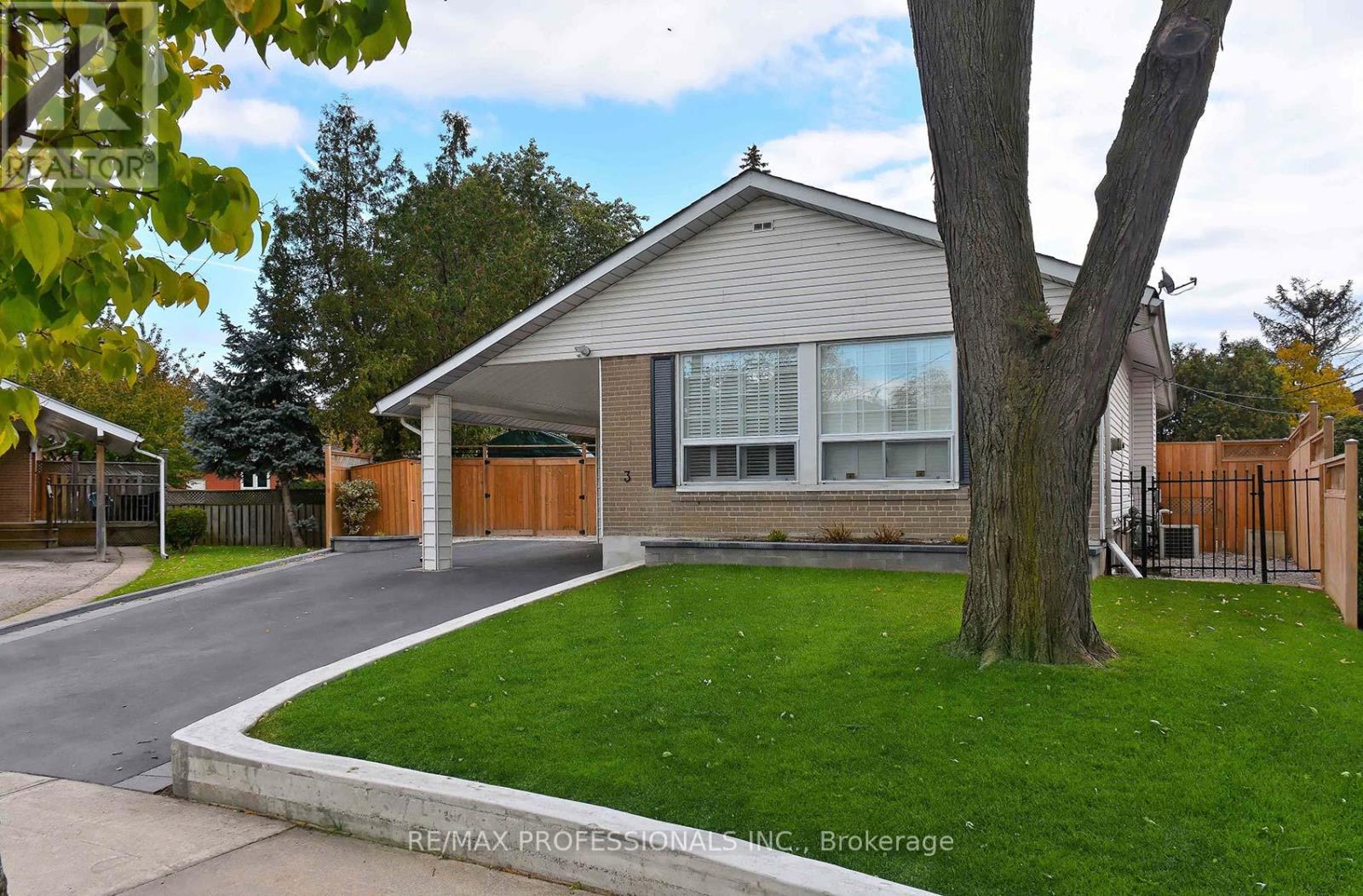 3 Eriksdale Road, Toronto, Ontario  M9C 2B5 - Photo 3 - W12571808