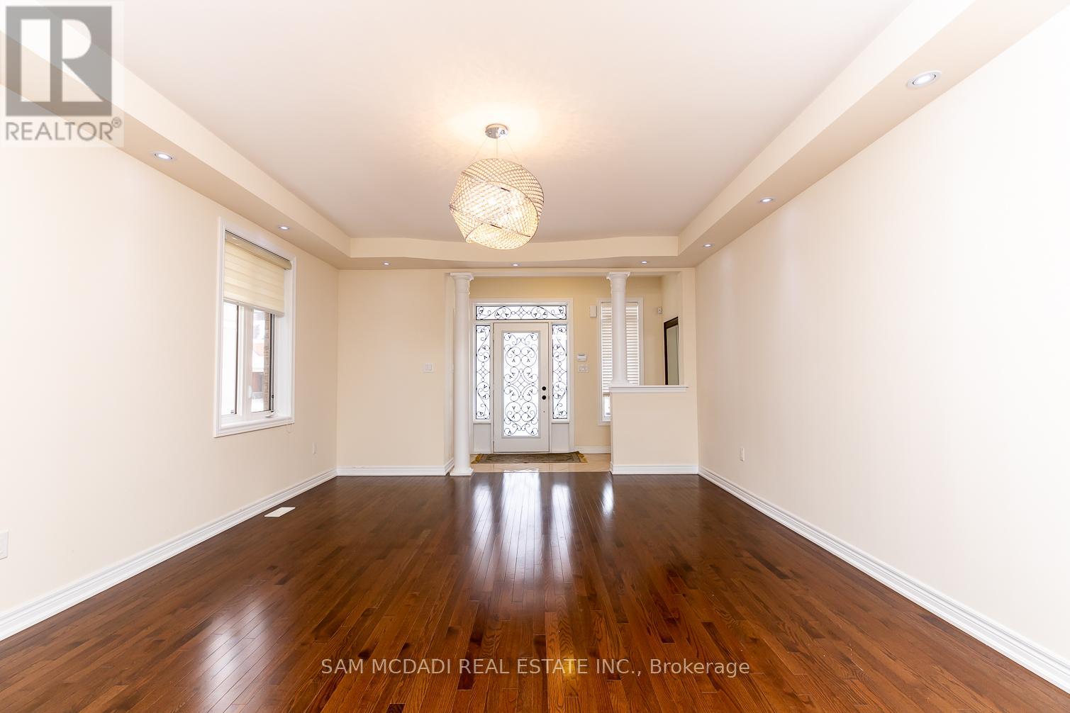 4 Jewelville Street, Brampton, Ontario  L6X 2Y7 - Photo 2 - W12571814