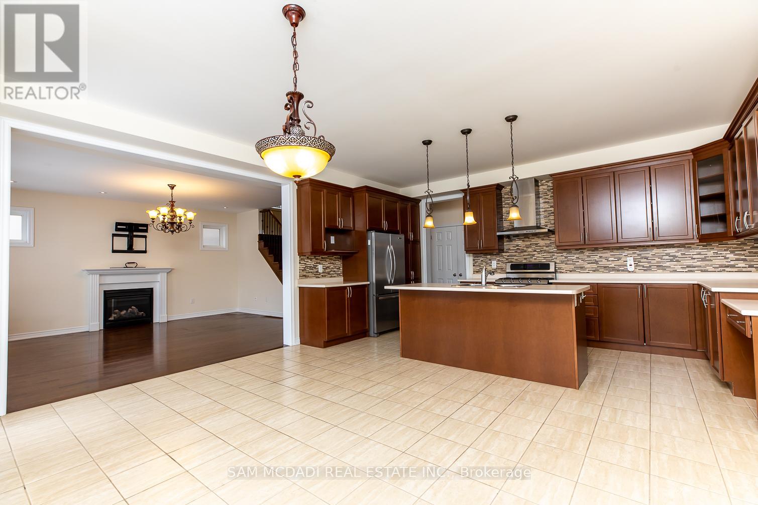 4 Jewelville Street, Brampton, Ontario  L6X 2Y7 - Photo 9 - W12571814