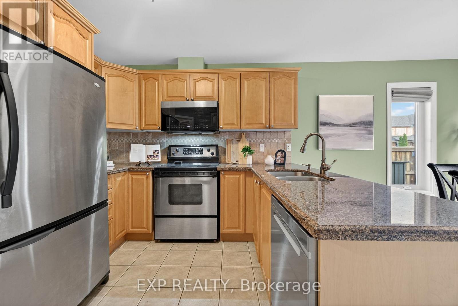 5612 Blue Spruce Avenue, Burlington, Ontario  L7L 7K2 - Photo 17 - W12571826