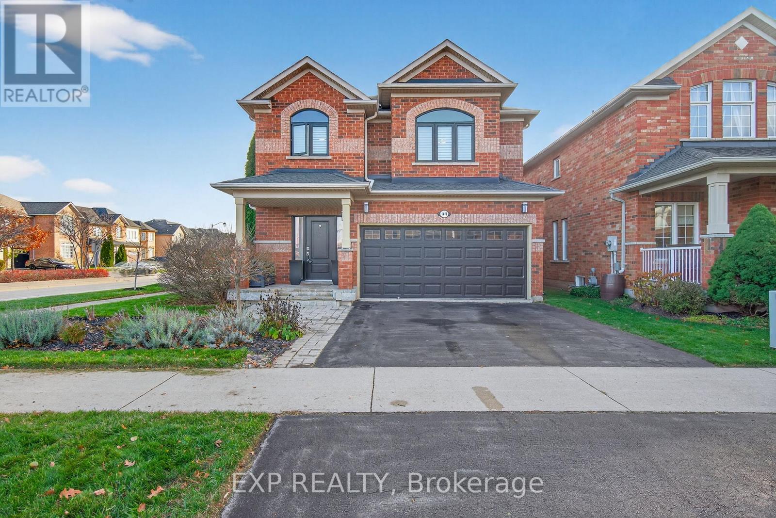 5612 Blue Spruce Avenue, Burlington, Ontario  L7L 7K2 - Photo 4 - W12571826