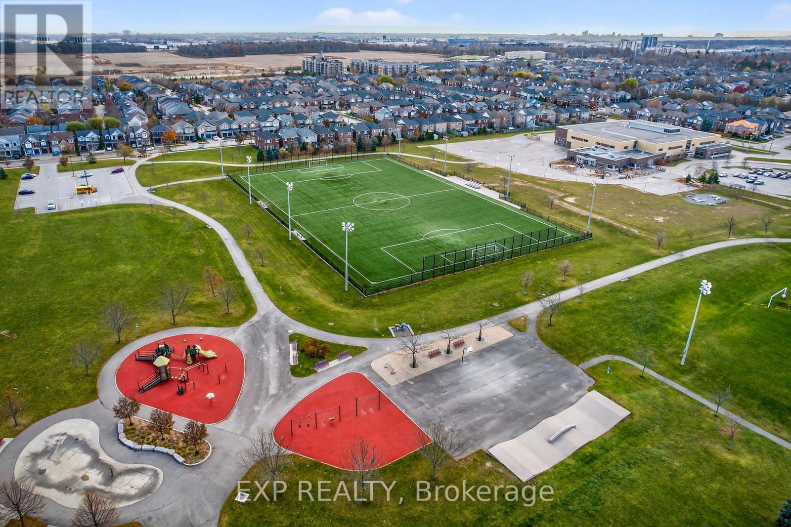 5612 Blue Spruce Avenue, Burlington, Ontario  L7L 7K2 - Photo 44 - W12571826