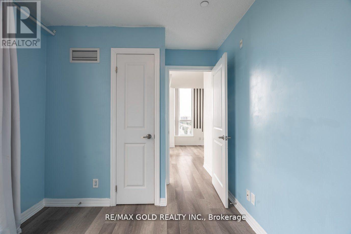 1105 - 80 Esther Lorrie Drive, Toronto, Ontario  M9W 0C6 - Photo 23 - W12571836