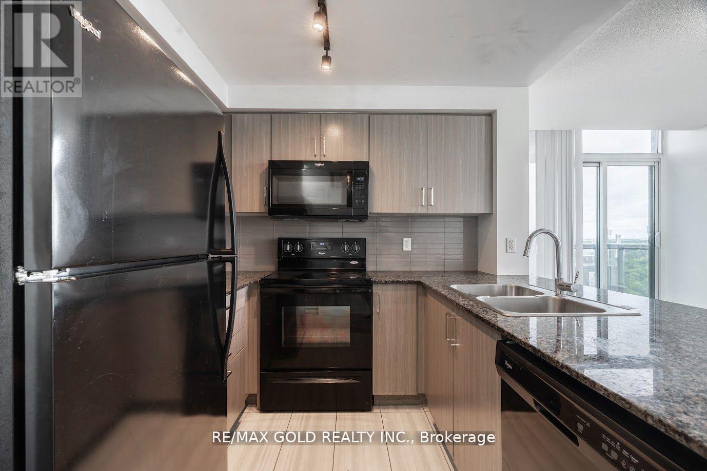 1105 - 80 Esther Lorrie Drive, Toronto, Ontario  M9W 0C6 - Photo 8 - W12571836