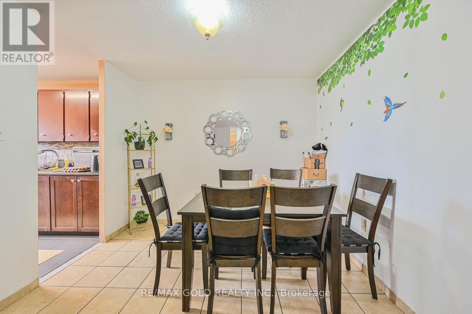 403 - 21 Knightsbridge Road, Brampton, Ontario  L6T 3Y1 - Photo 11 - W12571872