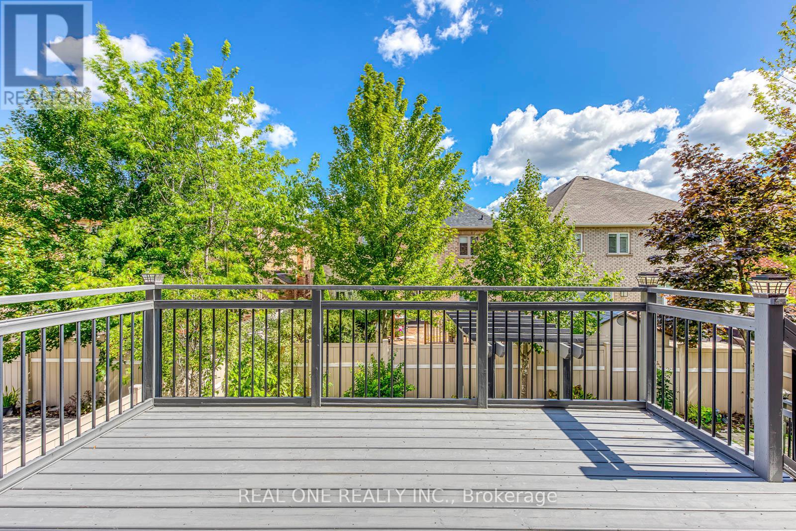 1342 Kestell Boulevard, Oakville, Ontario  L6H 0C8 - Photo 17 - W12571882