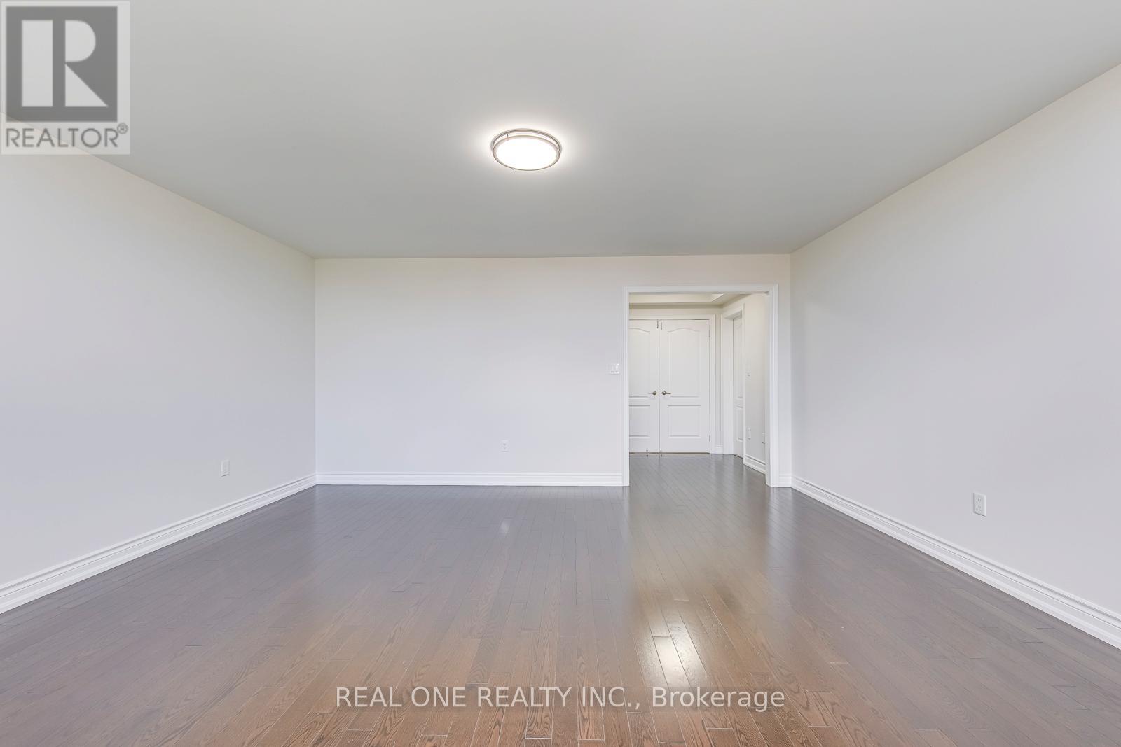 1342 Kestell Boulevard, Oakville, Ontario  L6H 0C8 - Photo 27 - W12571882